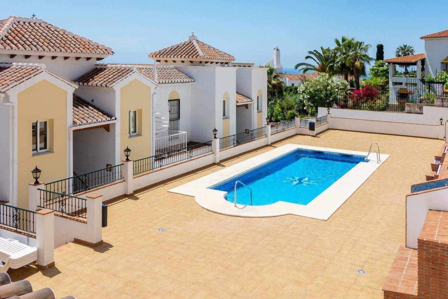 2 Con Vistas A La Piscina *